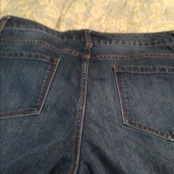 Jeans - Picture 2 of 3